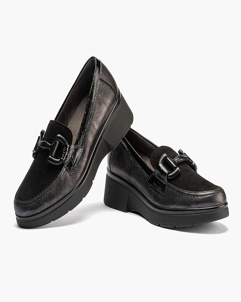 Mocasín Pitillos de mujer con hebilla mate Negro