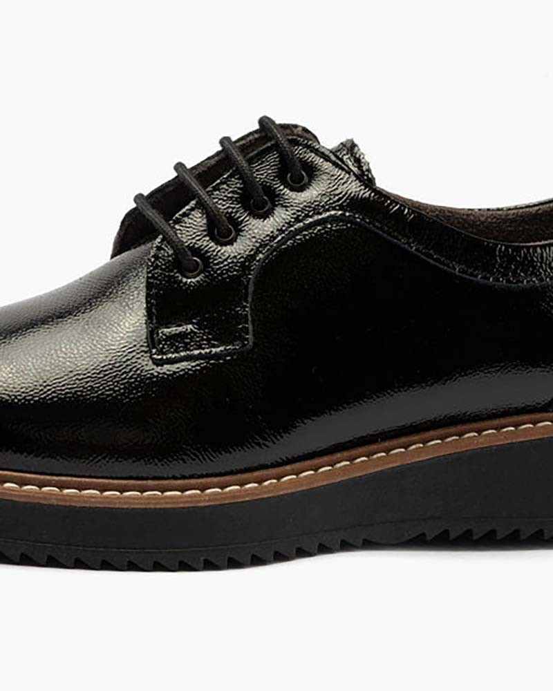 Blucher Pitillos de mujer en piel charol Negro