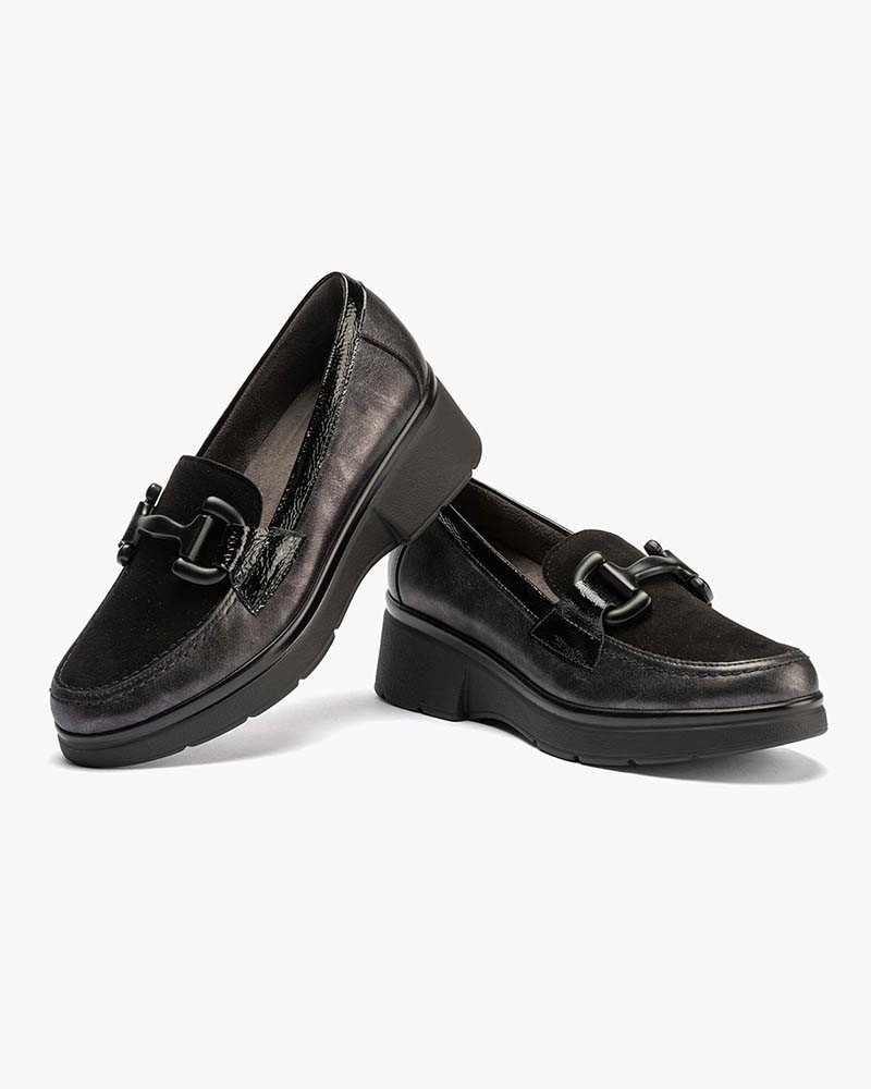 Mocasín Pitillos de mujer con hebilla mate Negro