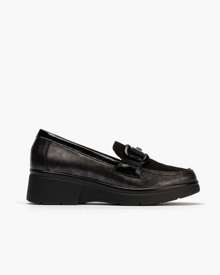 Mocasín Pitillos de mujer con hebilla mate Negro