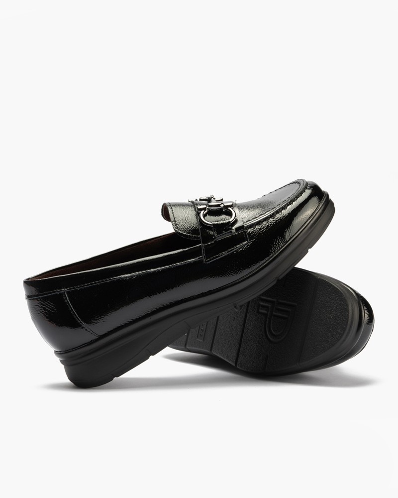 Mocasín Charol Negro 5