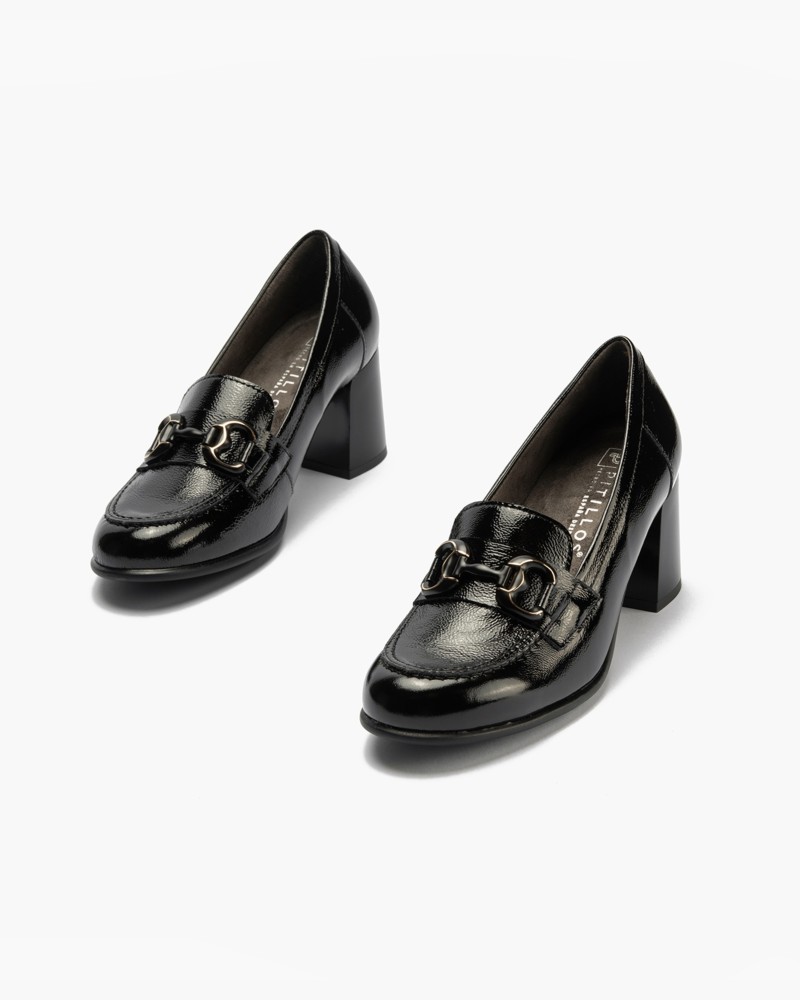 Mocasín Charol Con Adorno 5