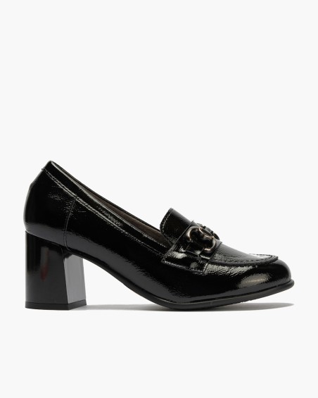Mocasín Charol Con Adorno 1