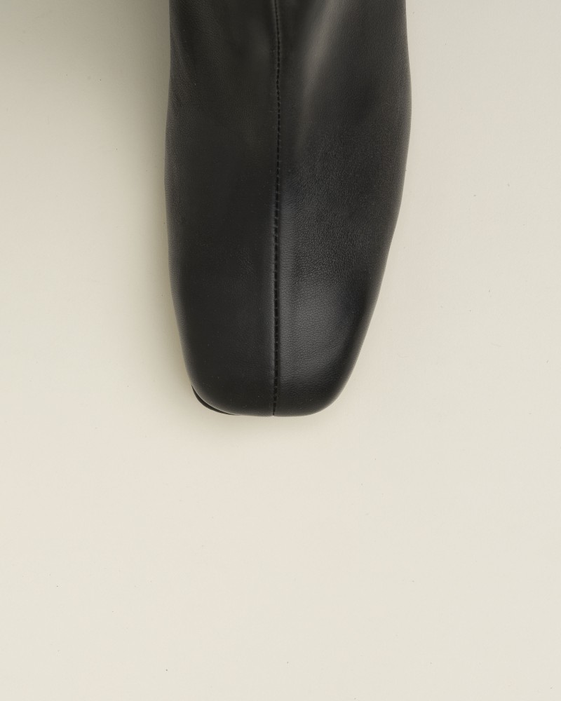 Bota piel napa negra 3