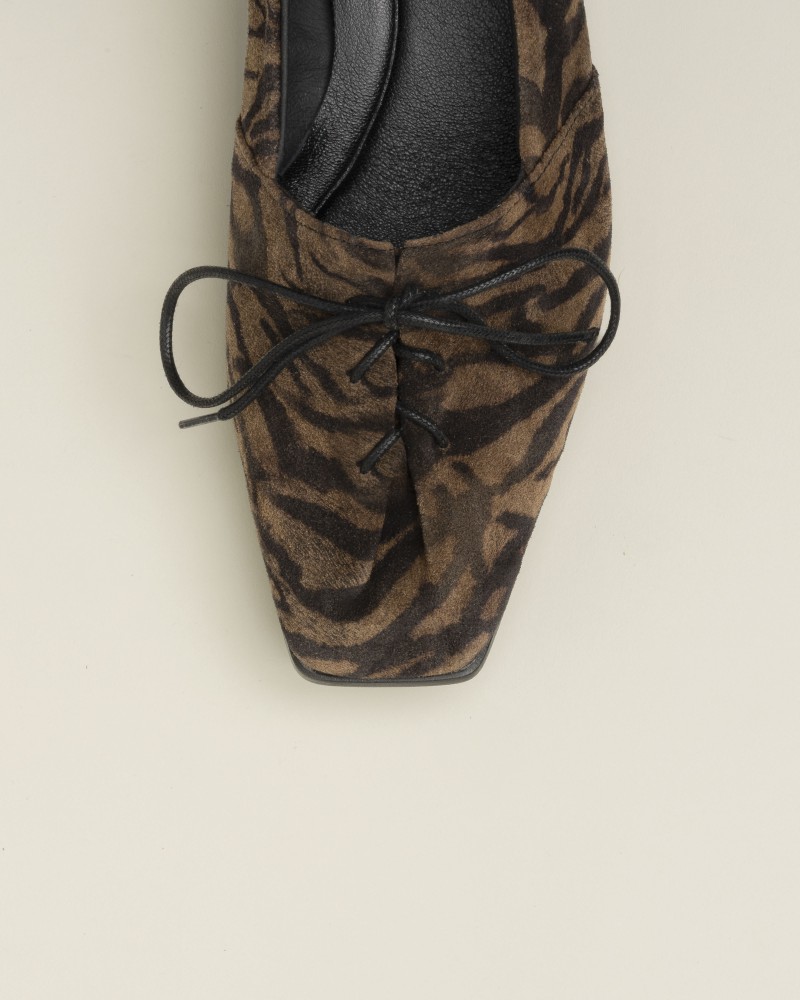 Bailarina animal print con adorno de lazo 2