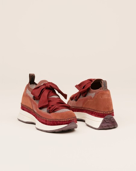 Sneaker Gaimo de mujer de piel con calcetín y lazo Granate 2